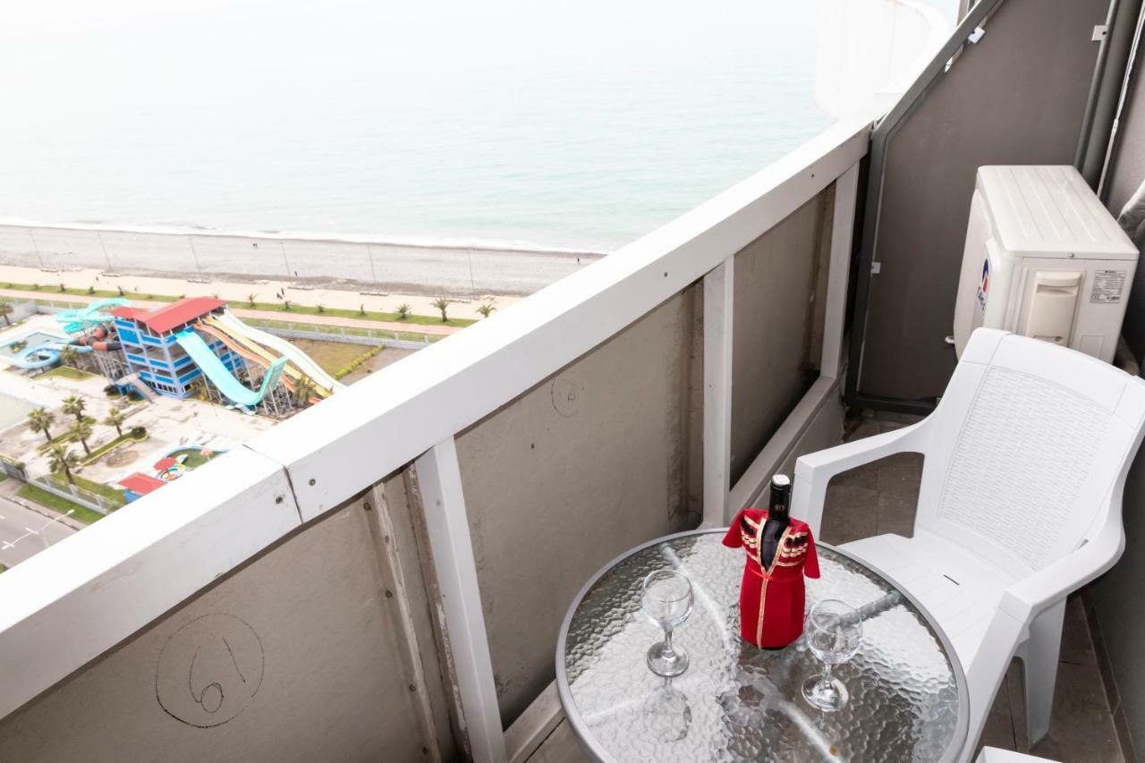 Batumi Orbi Residence Lux Bagian luar foto